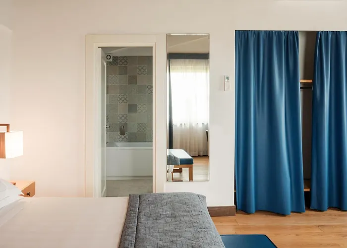 Отель Tolomei & Флоренция