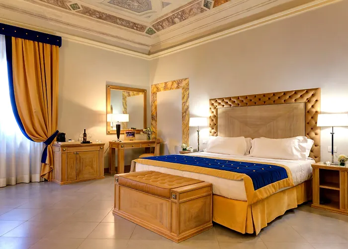 Отель Tolomei &