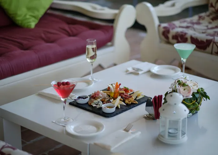 Tolomei & Отель